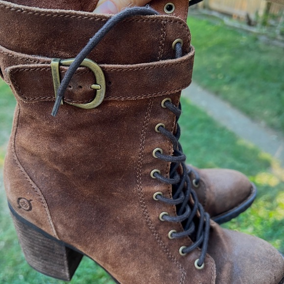 Born Cass combat lace up boot brown suede BOC 7.5 - Picture 2 of 9